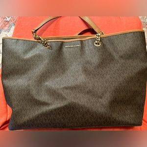 Michael Kors Tote
